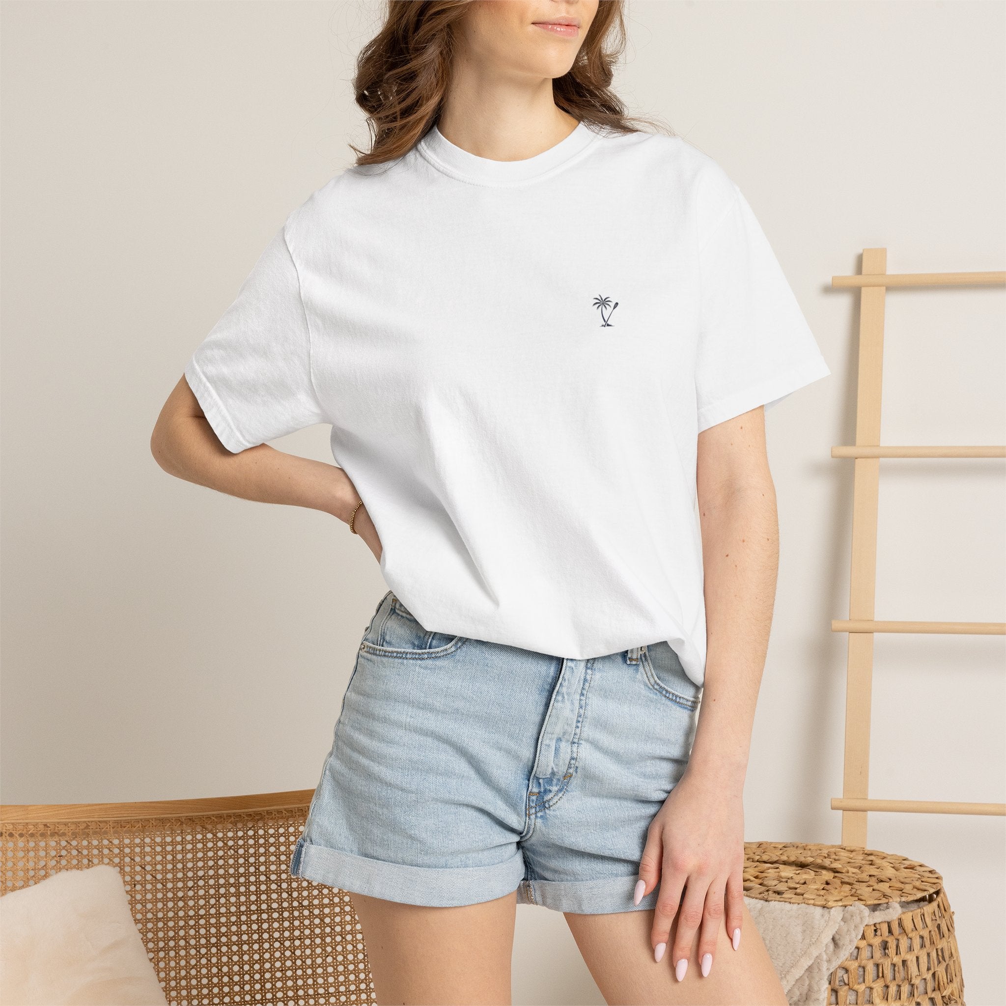 Palm & Paddle logo T-Shirt | Palm tree paddle beach design