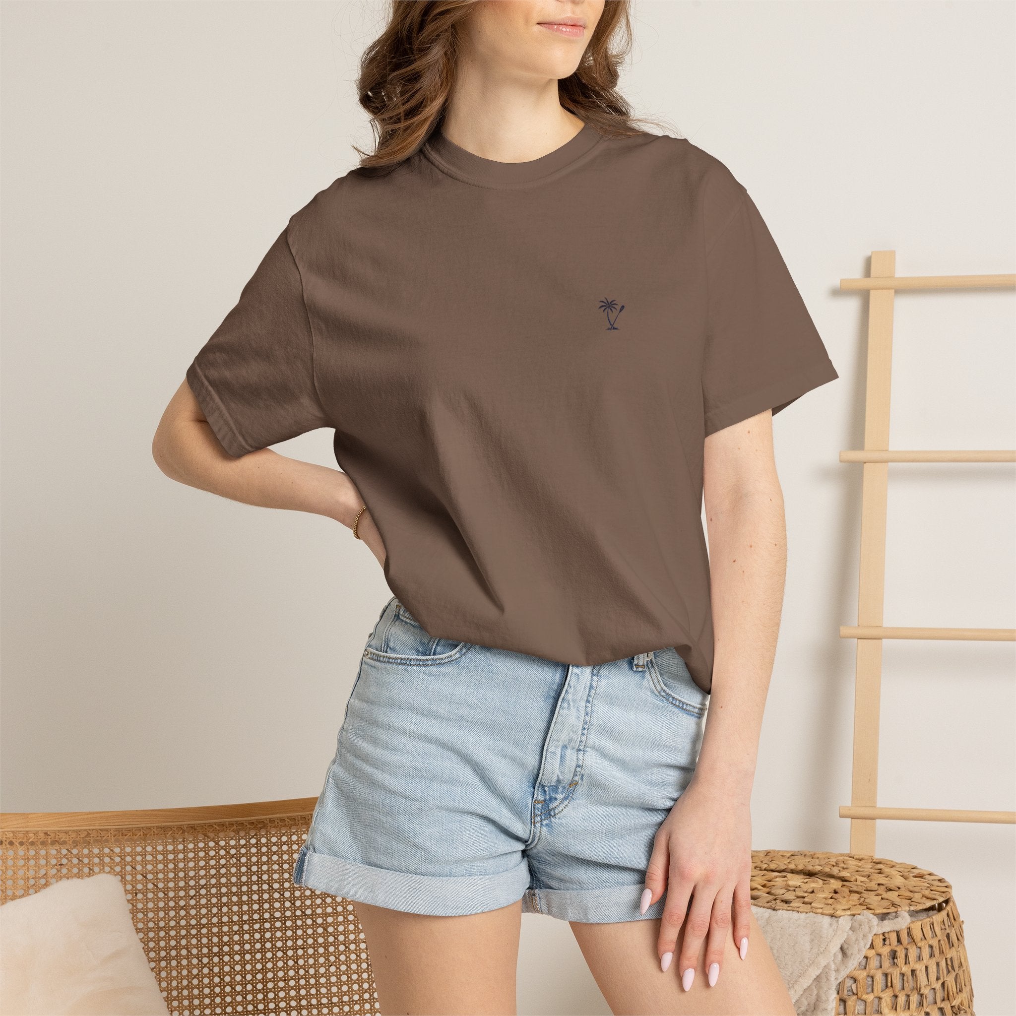 Palm & Paddle logo T-Shirt | Palm tree paddle beach design